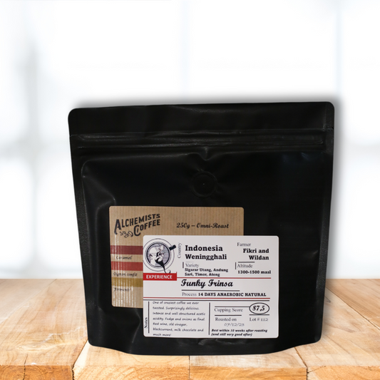 paquet de café en grain d'indonésie de la marque Alchemists Coffee